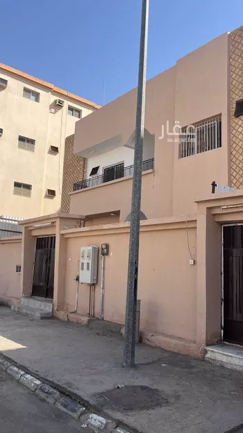 عمارة للبيع في شارع الاصمعي ، حي النهضة ، تبوك ، منطقة تبوك