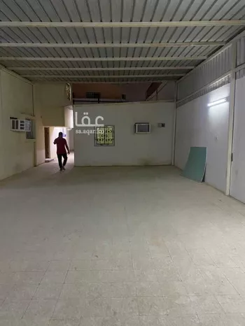 فيلا للإيجار في شارع خلف الباجي ، حي النسيم الغربي ، الرياض ، منطقة الرياض صورة 2