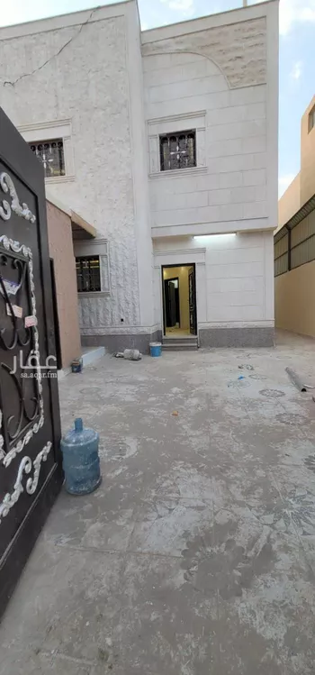 فيلا للبيع في شارع الإنتصار, حي الدار البيضاء, مدينة الرياض, منطقة الرياض صورة 4