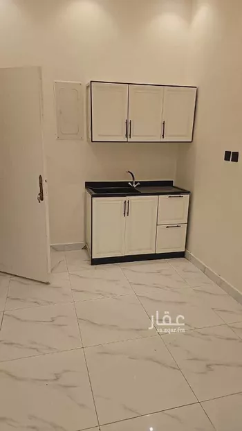 شقة للإيجار في شارع ابي سفيان بن حرب, حي مغرزات, مدينة الرياض, منطقة الرياض صورة 3