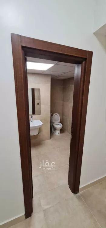 عمارة للإيجار في شارع سليمان الطبراني, حي أم الحمام الغربي, مدينة الرياض, منطقة الرياض صورة 4
