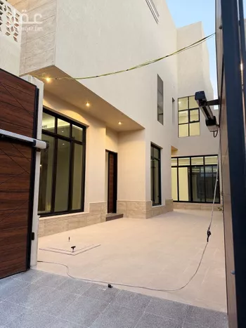فيلا للبيع في شارع قطب الدين بن السلطان, حي المهدية, مدينة الرياض, منطقة الرياض صورة 2