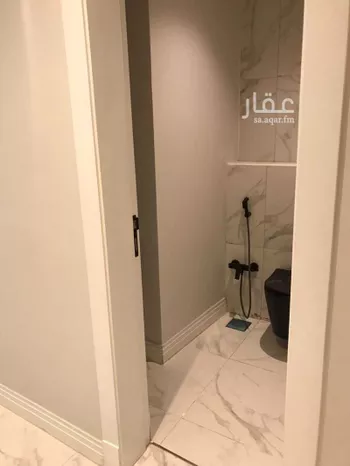 شقة للإيجار في شارع محمد بن عبدالعزيز الدغيثر, حي الملقا, مدينة الرياض, منطقة الرياض صورة 5