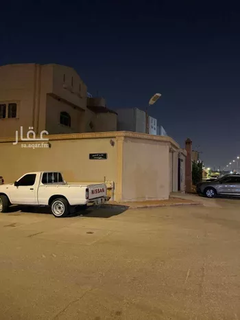 فيلا للبيع في شارع الخزرج, حي إشبيلية, مدينة الرياض, منطقة الرياض صورة 3