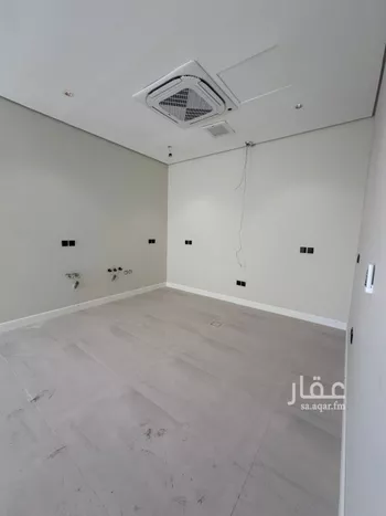 شقة للبيع في شارع محمود الألوسي, حي التعاون, مدينة الرياض, منطقة الرياض صورة 3