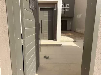 فيلا للإيجار في شارع سفيان بن وكيع ، حي مطار الملك خالد الدولي ، الرياض ، منطقة الرياض صورة 2