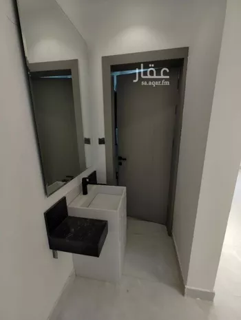 دور للبيع في شارع حرب السلمي, حي بدر, مدينة الرياض, منطقة الرياض صورة 4