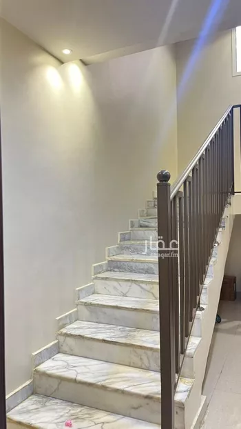 فيلا للبيع في شارع المنارة, حي ظهرة لبن, مدينة الرياض, منطقة الرياض صورة 3