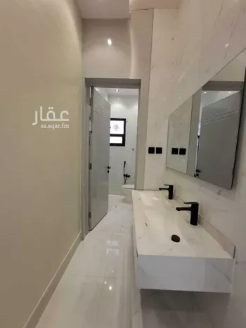 دور للبيع في شارع مالك بن الحارث, حي بدر, مدينة الرياض, منطقة الرياض صورة 3