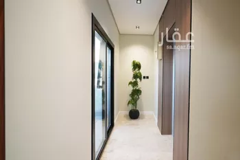 دور للبيع في شارع ميرزا إبراهيم الكازروني, حي العارض, مدينة الرياض, منطقة الرياض صورة 4