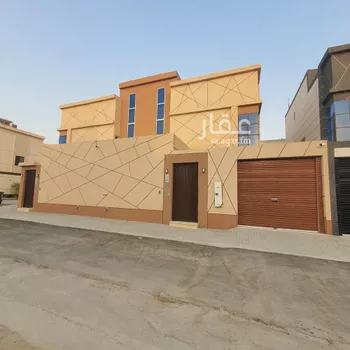 دور للبيع في شارع شهاب الدين القلقشندي, حي عكاظ, مدينة الرياض, منطقة الرياض