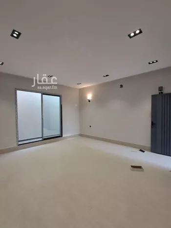 دور للبيع في شارع أحمد بن ناصر الحسيني, حي العوالي, مدينة الرياض, منطقة الرياض صورة 3
