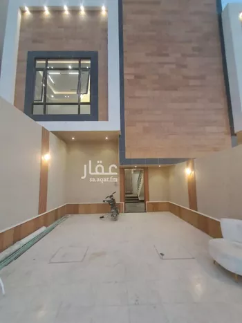 دور للبيع في شارع أحمد بن ناصر الحسيني, حي العوالي, مدينة الرياض, منطقة الرياض