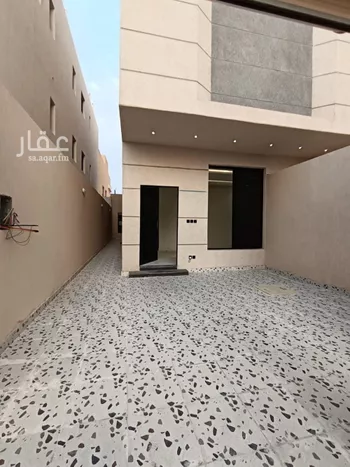 دور للبيع في شارع إسماعيل القيسي, حي عكاظ, مدينة الرياض, منطقة الرياض صورة 2
