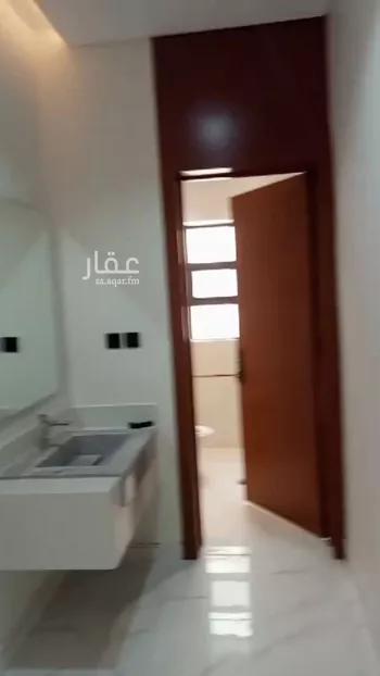 دور للبيع في شارع عاقل بن حبيب, حي عكاظ, مدينة الرياض, منطقة الرياض صورة 5