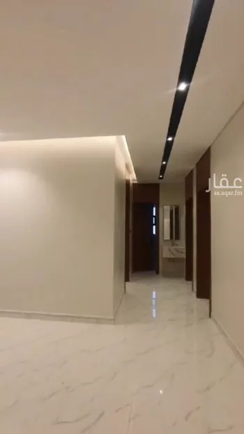 دور للبيع في شارع عاقل بن حبيب, حي عكاظ, مدينة الرياض, منطقة الرياض صورة 5