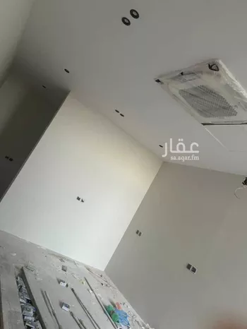 فيلا للبيع في شارع لطف بن سعد السميني ، حي المهدية ، الرياض ، منطقة الرياض