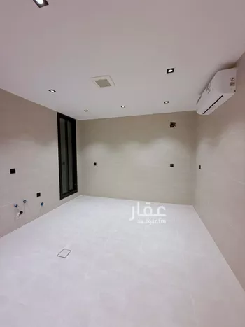 دور للبيع في شارع أبان بن صالح, حي عكاظ, مدينة الرياض, منطقة الرياض صورة 2