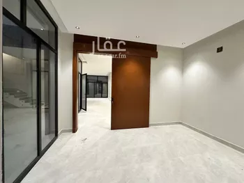 فيلا للبيع في شارع مطرف الهلالي, حي الملك فيصل, مدينة الرياض, منطقة الرياض صورة 2