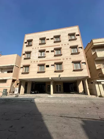 عمارة للبيع في شارع السادس عشر, حي العقربية, مدينة الخبر, المنطقة الشرقية