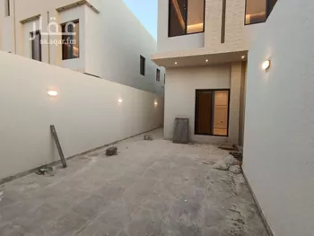 دور للبيع في شارع عوانة بن الحكم, حي عكاظ, مدينة الرياض, منطقة الرياض