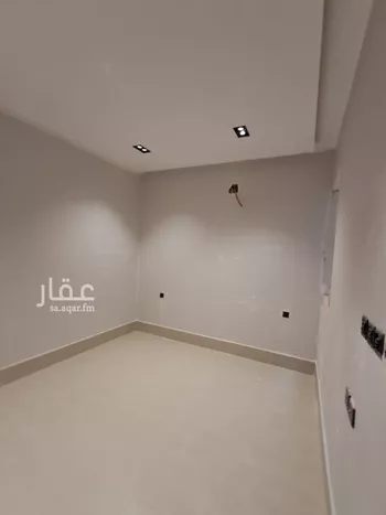 دور للبيع في شارع حامد القاري, حي عكاظ, مدينة الرياض, منطقة الرياض صورة 4