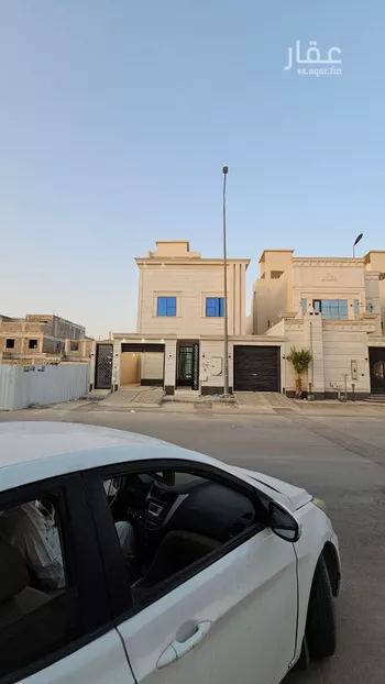 دور للبيع في شارع ابن الحكيم, حي العريجاء الغربي, مدينة الرياض, منطقة الرياض