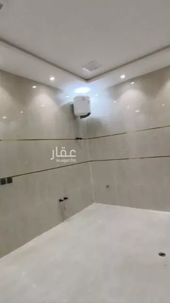 دور للبيع في شارع حرملة بن المنذر الكندي, حي بدر, مدينة الرياض, منطقة الرياض صورة 5