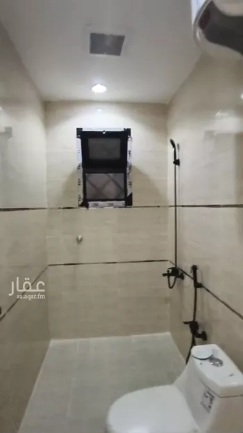 دور للبيع في شارع حرملة بن المنذر الكندي, حي بدر, مدينة الرياض, منطقة الرياض صورة 2