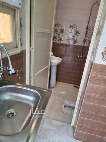 غرفة للإيجار في شارع عمرو ابن مالك ابن عميرة ، حي ذلالة ، خميس مشيط ، خميس مشيط صورة 3