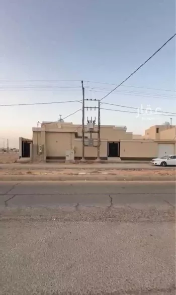 فيلا للبيع في شارع عمرو ابن ام مكتوم, حي ملهم, مدينة ملهم, منطقة الرياض