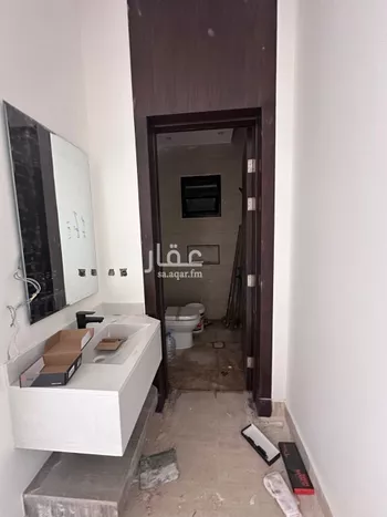 فيلا للبيع في شارع الجميل ابن حاتم, حي ظهرة لبن, مدينة الرياض, منطقة الرياض صورة 4
