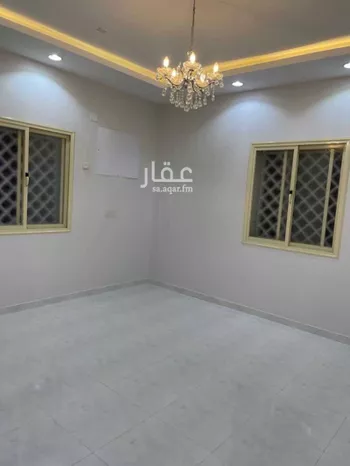 شقة للبيع في شارع عبدالله ابن عقلمة ، ذات الحلي ، رجال المع صورة 2