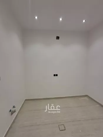 دور للبيع في شارع عمر بن قيس, حي طويق, مدينة الرياض, منطقة الرياض صورة 4