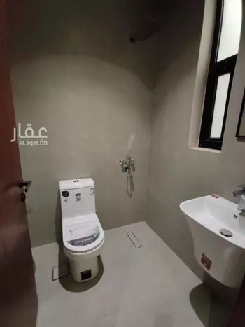 دور للبيع في شارع عبدالله الكلابي, حي الرمال, مدينة الرياض, منطقة الرياض صورة 4