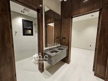 دور للبيع في شارع الصحابة, حي المونسية, مدينة الرياض, منطقة الرياض صورة 3
