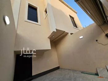 دور للبيع في شارع وادي السرح, حي القادسية, مدينة الرياض, منطقة الرياض صورة 3