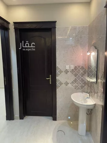 شقة للإيجار في شارع عين صالح, حي عكاظ, مدينة الرياض, منطقة الرياض صورة 2