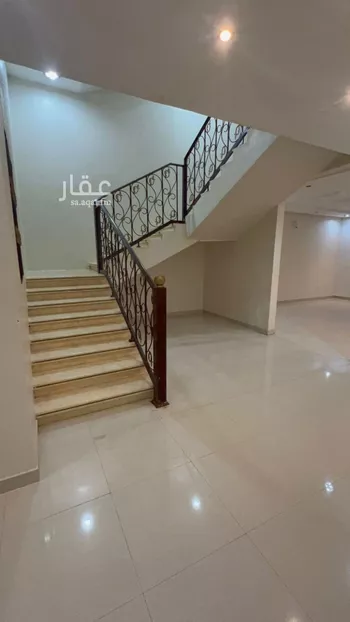 فيلا للإيجار في شارع الفاخرة, حي عكاظ, مدينة الرياض, منطقة الرياض