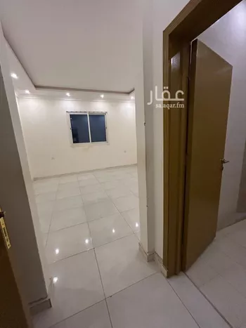 فيلا للإيجار في شارع القحيف العقيلي, حي العزيزية, مدينة الرياض, منطقة الرياض صورة 5