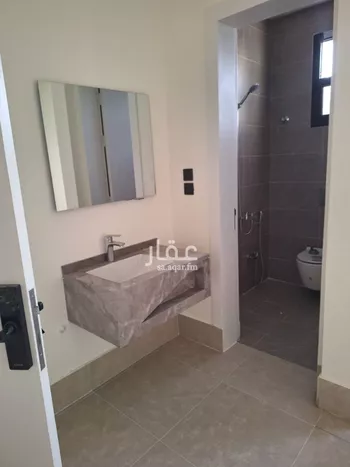 شقة للبيع في شارع عائش بن الصامت بن دريد, حي العوالي, مدينة الرياض, منطقة الرياض صورة 3