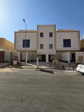 دور للبيع في شارع رقم 185, حي المونسية, مدينة الرياض, منطقة الرياض صورة 5