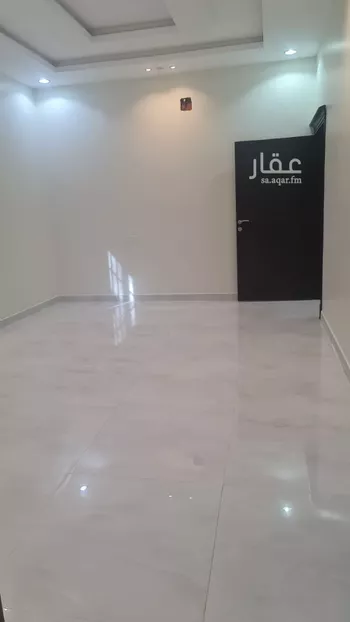 فيلا للبيع في شارع صهيب أبي موسى, حي المهدية, مدينة الرياض, منطقة الرياض صورة 2