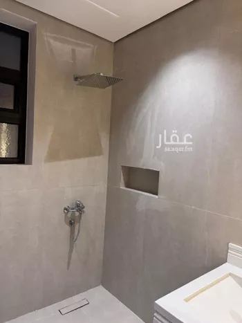 فيلا للبيع في شارع عوض المشهدي, حي الملز, مدينة الرياض, منطقة الرياض صورة 5