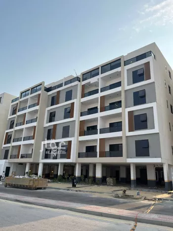 شقة للبيع في شارع شارع الزجاج, حي البحر, مدينة الخبر, المنطقة الشرقية صورة 2