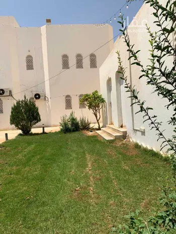 فيلا للبيع في شارع مسلم بن الوليد, حي الشيحيه, مدينة الشيحيه, منطقة القصيم صورة 3