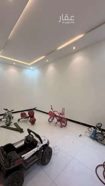 فيلا للإيجار في شارع ابن أبي حية, حي بدر, مدينة الرياض, منطقة الرياض صورة 4