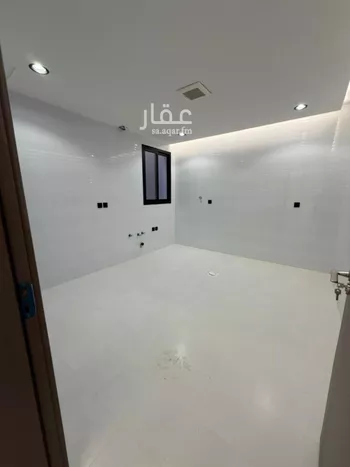 دور للبيع في شارع القلاع, حي بدر, مدينة الرياض, منطقة الرياض صورة 3