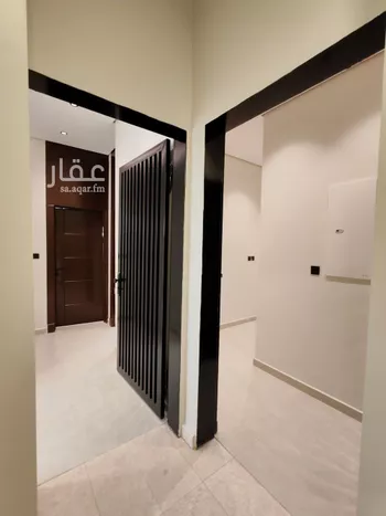 دور للبيع في شارع ابن شبه, حي الجنادرية, مدينة الرياض, منطقة الرياض صورة 4