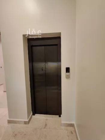 دور للبيع في شارع ابن شبه, حي الجنادرية, مدينة الرياض, منطقة الرياض صورة 3